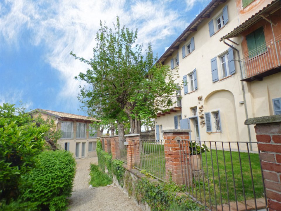 For sale villa in quiet zone Monchiero Piemonte foto 11